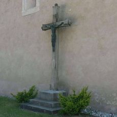 Kříž u kostela svatého Mikuláše v Rožmberku nad Vltavou
