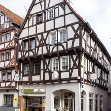 Alsfelder Straße 1, 3