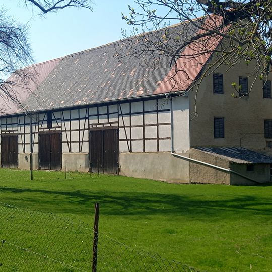 Scheune Kiebitzer Straße 17, Töllschütz