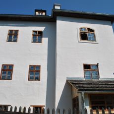 Farský areál, fara