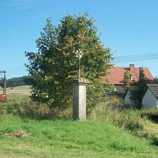 Kříž východně od Horšic