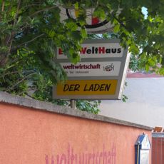 Eine Welt Haus