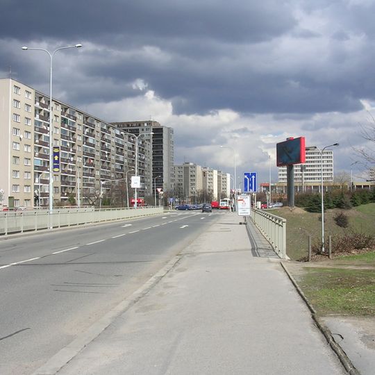 Bridge of Hlavní street over Spořilovská street