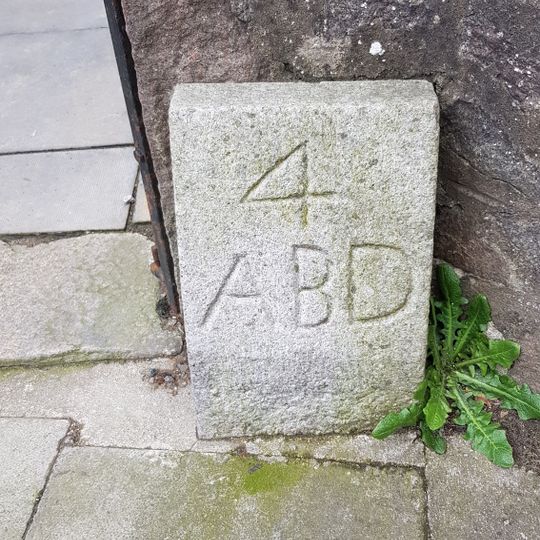 Boundary Marker 4, 113 Great Western Road, Aberdeen