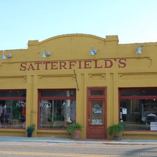 Satterfield Motor Company Building
