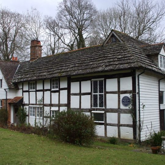 The Blue Idol Meeting House And Guest House
