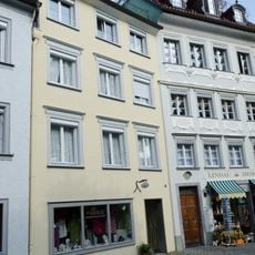 Wohn- und Geschäftshaus