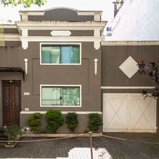 Imóvel à Rua Dona Inácia Uchoa, nº 101