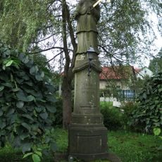 Sloup se sochou svatého Jana Nepomuckého