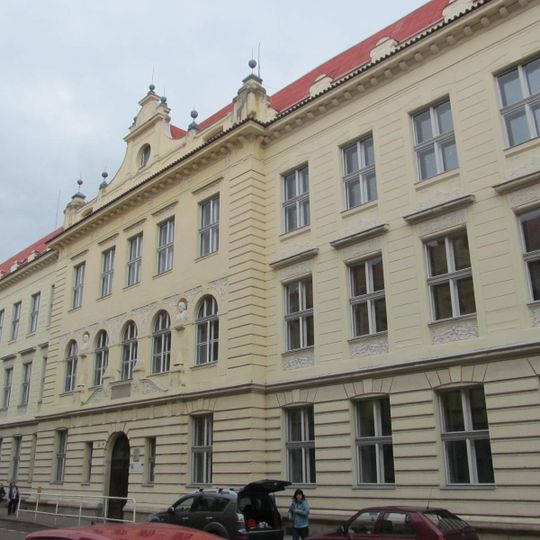 Gymnázium Václava Hlavatého