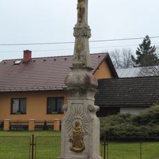 Wayside cross in Crhov