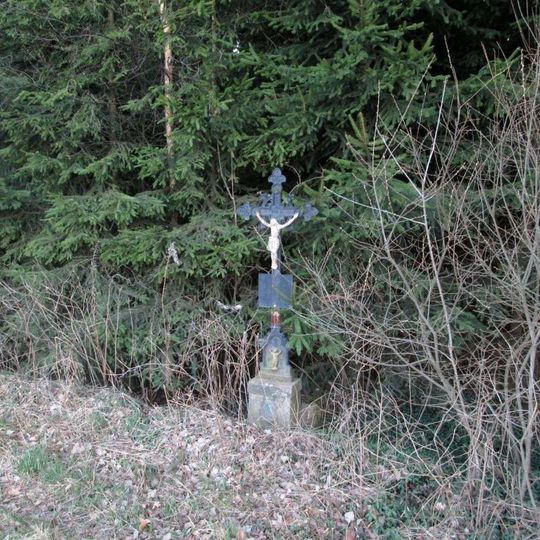 Kříž nad Bohdalínem u kopce Ve Vrchu