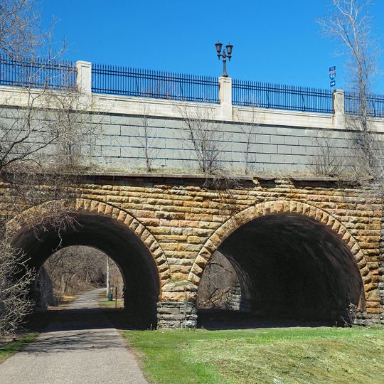 Seventh Street Improvement Arches