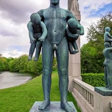 Statue
