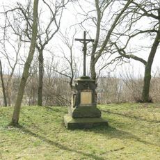 Kříž před hřbitovem v Postoloprtech