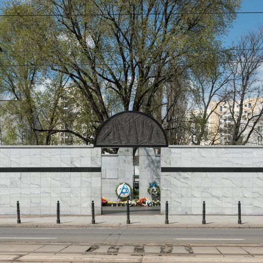 Umschlagplatz monument