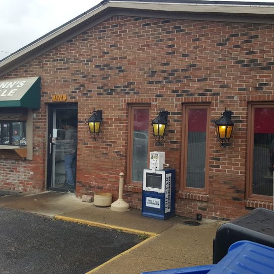 Mann's Grille