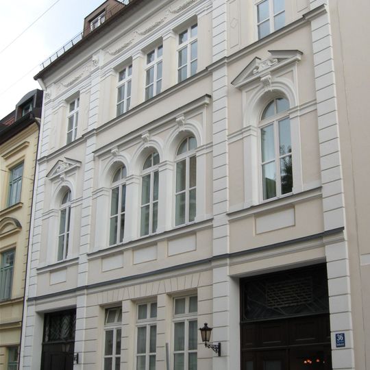 Kaulbachstraße 36