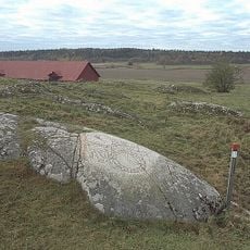Upplands runinskrifter 898