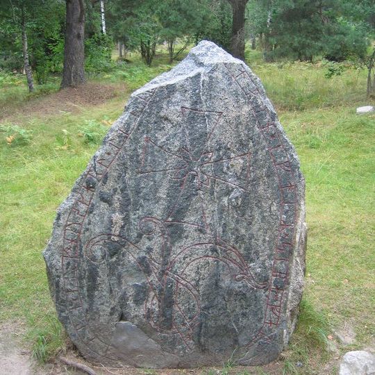 Uppland Runic Inscription 281