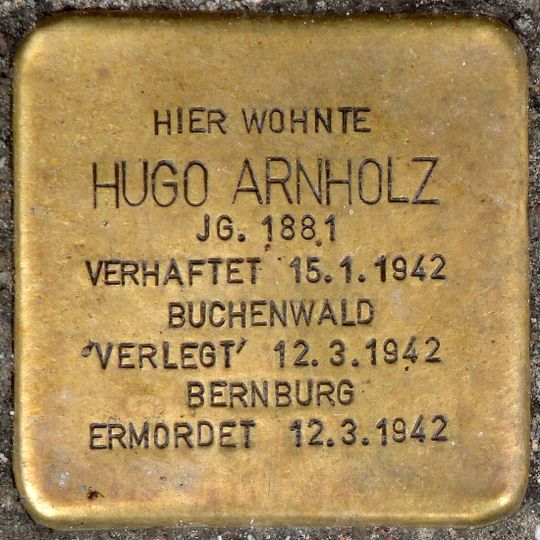 Stolperstein dedicated to Hugo Arnholz