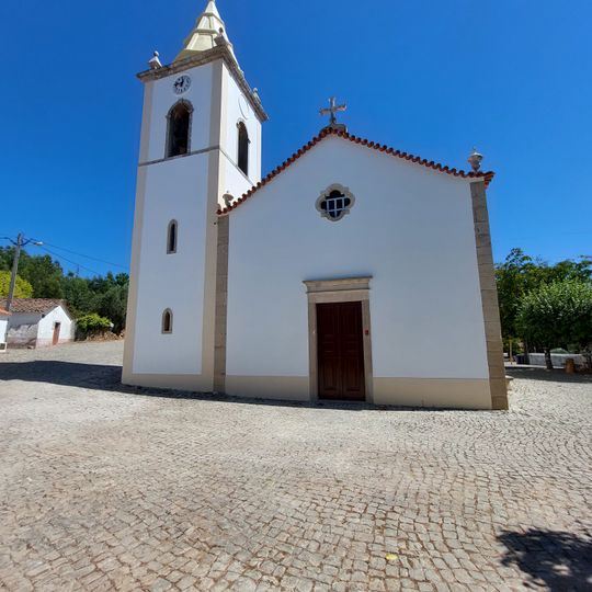 Igreja Paroquial de Maçãs de Caminho
