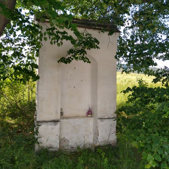 Kaplička jihozápadně od Předboře