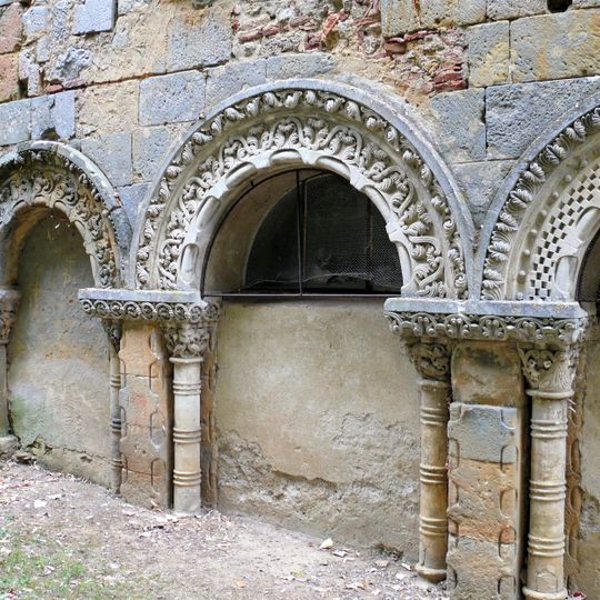 Cloître de la collégiale Saint-Nicolas de Nogaro