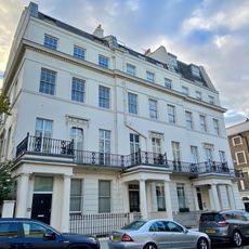 1-3, Wilton Terrace Sw1