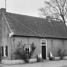 Vermoedelijk een der bouwhuizen van het in 1839 afgebroken huis de broekhuizen