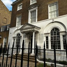 53, Clapham Common South Side Sw4