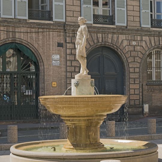 Fontaine de la place Saintes-Scarbes
