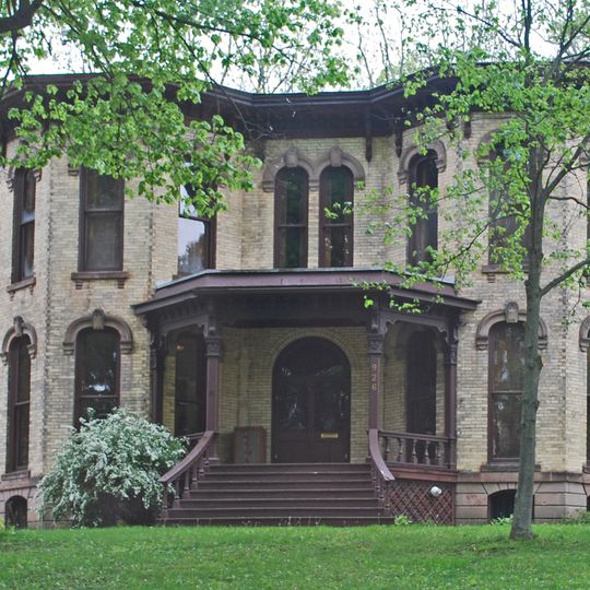 William H. VanderHeyden House