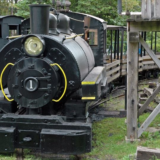 Pioneer Tunnel Coal Mine & Steam Train
