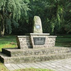 Památník odčinění Bílé hory v parku v Rybniční ulici v Hrobu