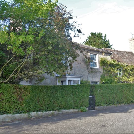 Swaynes With Attached Stable Block