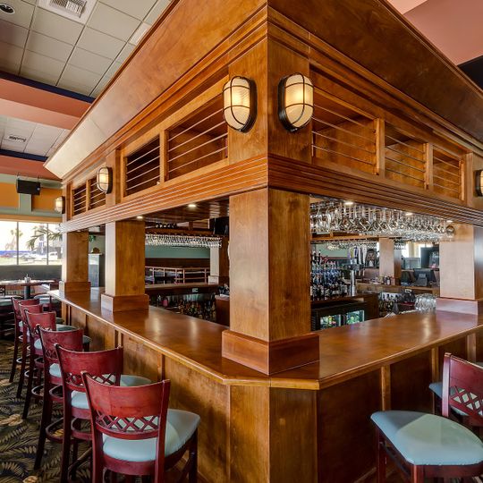 Harpoon Harry's Beachfront Restaurant