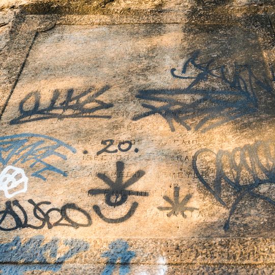 Marco da Reinauguração do Alargamento da Avenida Nieweyer