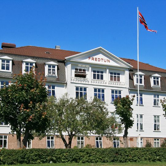 Stavern folkehøyskole