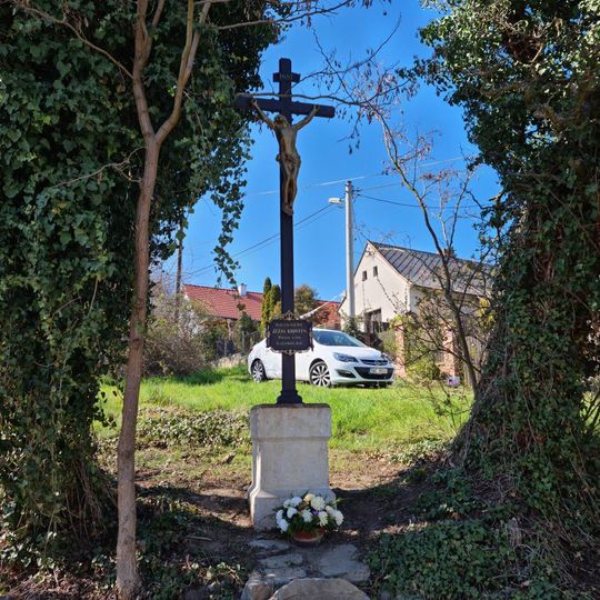 Kříž východně od Obecné skály ve Svaté