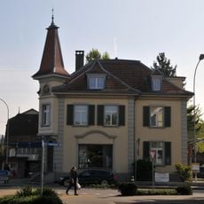 Residential and commercial building (1902)