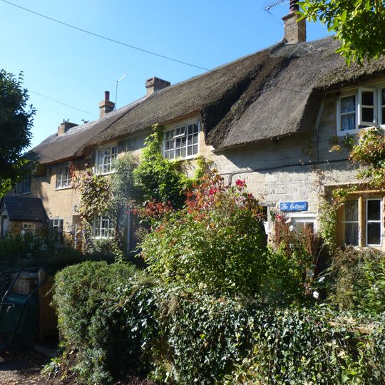 Brook House  Jacobs Cottage  Middle Cottage  The Cottage