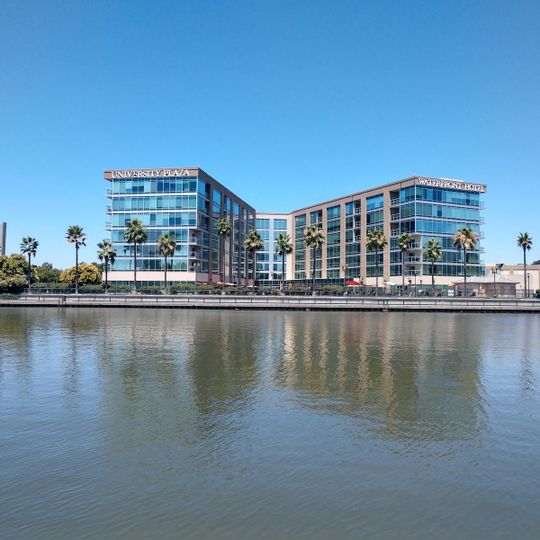 University Plaza Waterfront Hotel