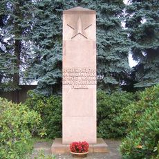 Denkmal für die im Zweiten Weltkrieg gefallenen sowjetischen Soldaten Dresdener Straße