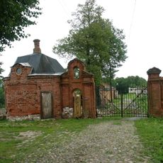 Ворота №4 со стороны села (Главные ворота со сторожкой) (Подвязье)