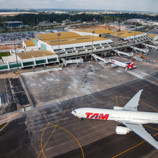 Aeropuerto Internacional Eduardo Gomes