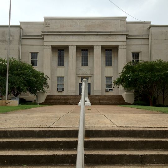 Moulton Courthouse Square Historic District