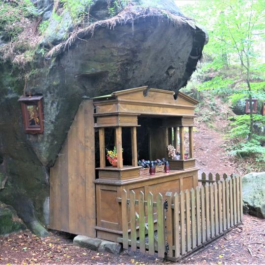 Skalní kaple Bratrský oltář severovýchodně od České Kamenice