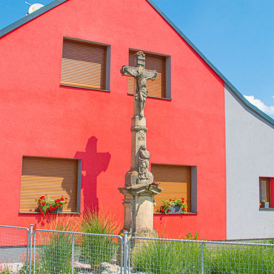 Kříž v Kvasinách na křížovatce ulic Kvasinská a Ještětická