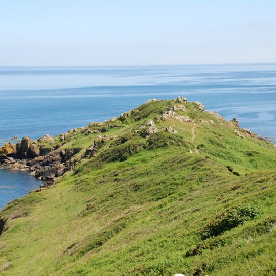 Promontory fort at Chynalls Point